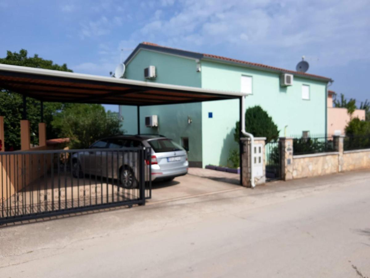 Apartments Villa Elda Peroj Bagian luar foto